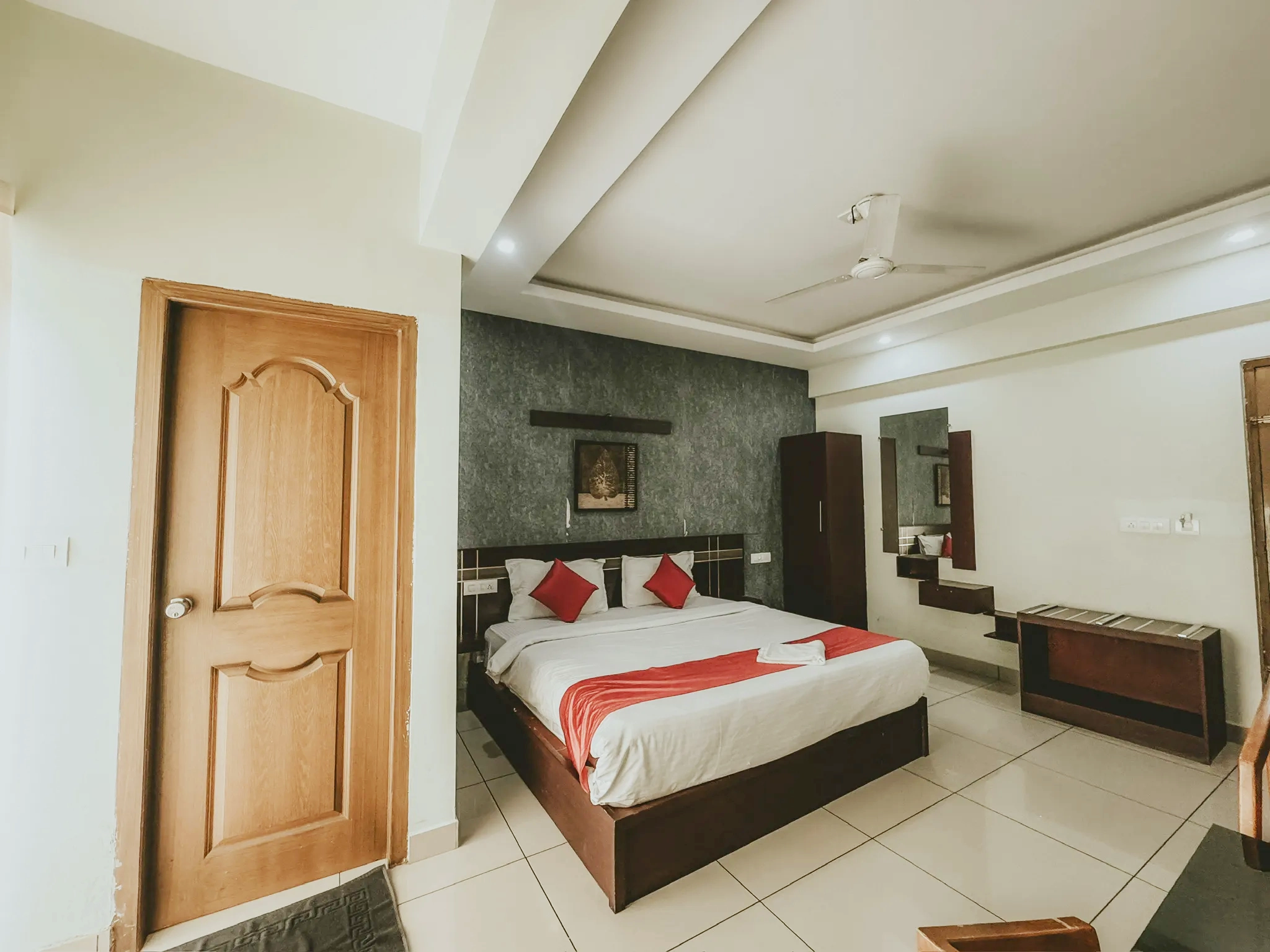 Deluxe AC Room